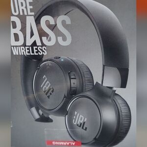 JBL Bluetooth Earphones